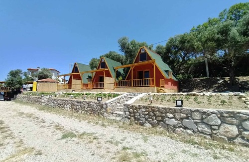Karaburun Ski Chalet | Hayela Bungalov Otel ve Restaurant