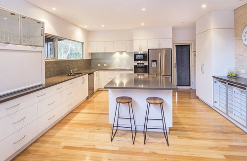 Quindalup House | Hayes Hideaway - peaceful bush setting