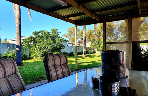 Gilbert House | Hayleys House - BnB Riverton