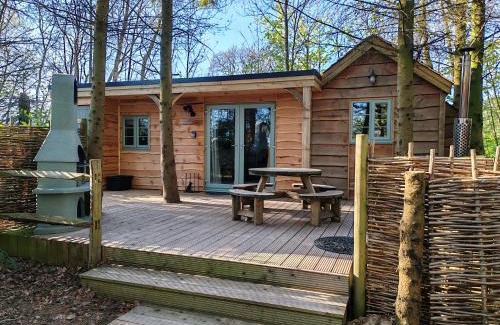 Hythe Cabin | Hayne Barn Estate - 6 Luxury Lodges with private hot-tubs- 1 studio-loft without hot-tub