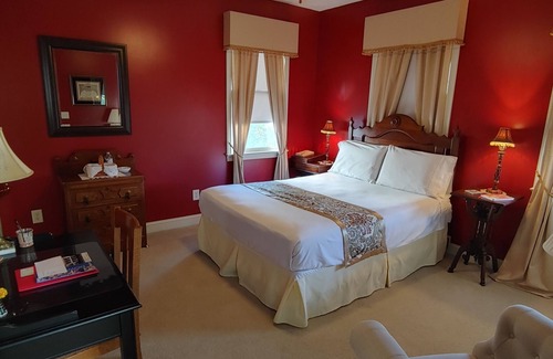 Downtown Greensboro Bed & Breakfast | Haynes Bed and Breakfast