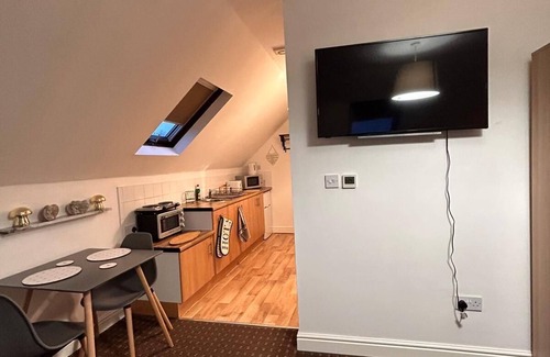 Huddersfield Apartment | Hayy Convenient Studio Huddersfield