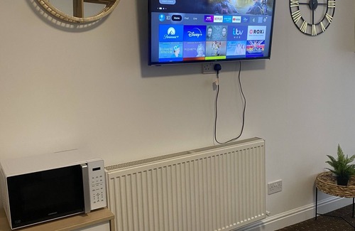 Huddersfield Apartment | Hayy Stylish Studio Huddersfield