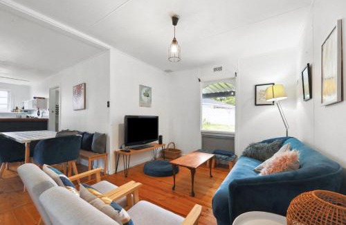 Goolwa Beach House | Hazel Hut -12 Hazel Street, Goolwa Beach