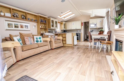 Rhyl House | Hazel Park Lodge HP4
