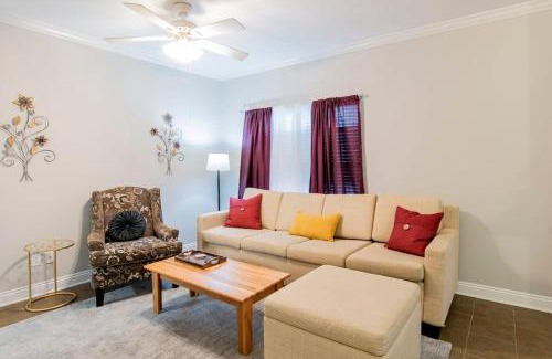 Mobile House | Hazel's Happy Hideaway- Midtown Mobile!
