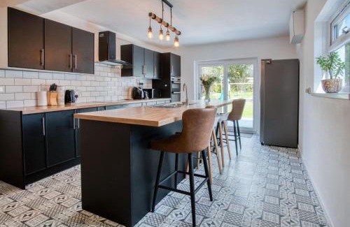 Kilgetty House | Hazeley - 3 Bedroom Holiday Home - Begelly