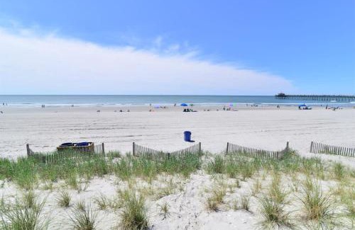 Cherry Grove Beach House | HAZELS CHILD II Beach House DIRECT OCEANFRONT Ocean and Pier Views