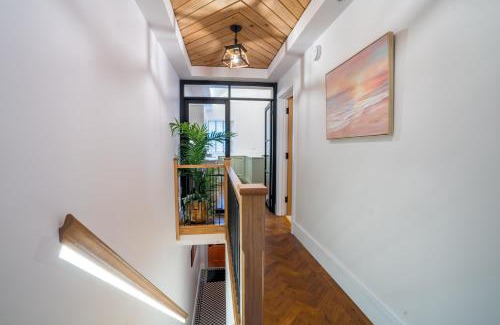 Crawley House | Hazelwick Apartment