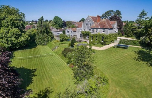 Somerton Apartment | Hazelwood, stylish, sunny apartment in a pretty Somerset village