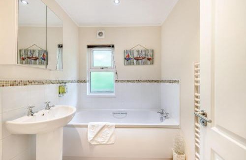 Narberth House | HB Hornbeam Lodge 04
