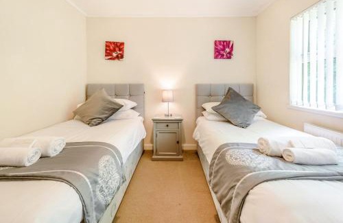 Narberth House | HB Hornbeam Lodge 05