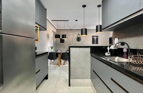 Vila Clais Apartment | HBH06 - AP in the Center, Near the sea | Air, Pool, TV, Wifi. Full Kitchen