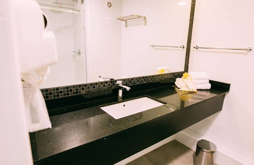 Downtown Santiago Hotel | He Wang Hotel