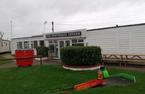 Heacham Ski Chalet | Heacham Beach Coastal 2 Bedroom Chalet Retreat
