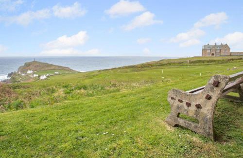 St Just House | Headland View