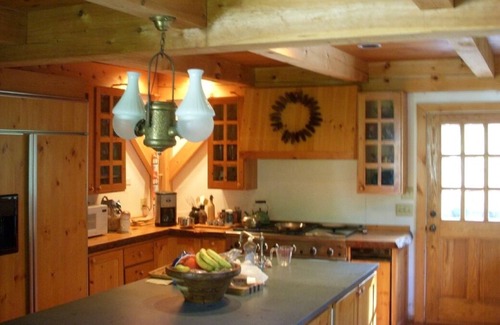 Dorset Cabin | Headwaters-Very secluded, quiet, mountain views, babbling brook, country living.