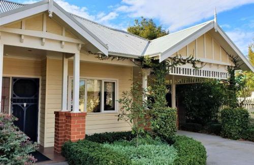 Healesville House | Healesville House - Fig Tree House