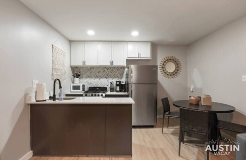 Westfield Apartment | Hearn #107 xxxxxxxxx
