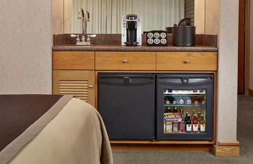 San Simeon Hotel | Hearst to Coast | Oceanfront King Room at Cavalier with Scenic Walks & Pool