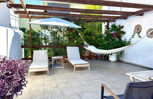Aegina Town House | Heart and Soul of Aegina Apartment