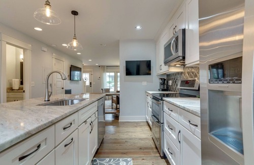 Belmont - Hillsboro House | Heart of 12 South Premier Location Peaceful & Private Townhouse
