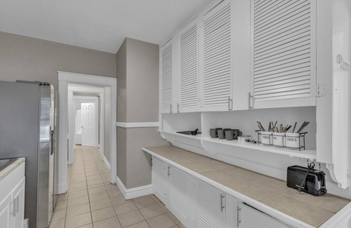 South Hyde Park Apartment | Heart of America - Kansas City