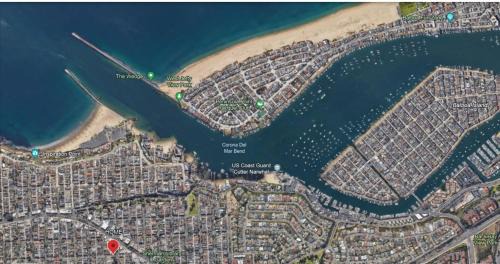 Corona del Mar House | Heart of Corona Del Mar 2 Bed 2 bath gem HUGE Patio and Front yard