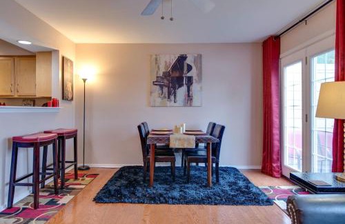 North Capitol Apartment | Heart of Downtown/Walk to BROADWAY & THE ACTION/BARS/Music Venues/Honky Tonks!