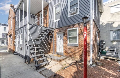 Hanover Apartment | Heart of Hanover Stay!