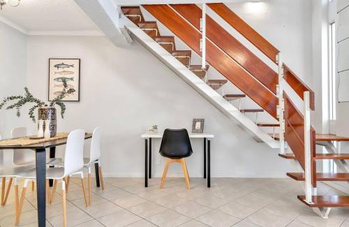 Henley Beach Apartment | Heart of Henley - A Homey Hideaway by the Beach