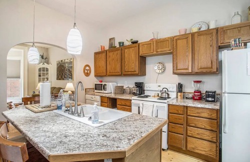 Michigan City Apartment | Heart of Historical Dist.*King*Parking*A/C*#1