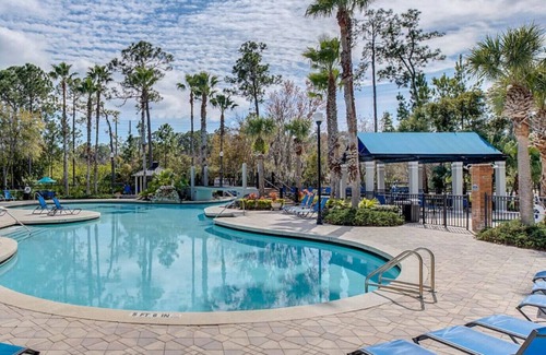 Westchase Apartment | Heart of Idyllic Westchase, Private Garage
