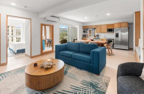 Barrio Santa Lucia Apartment | Heart of Jaco, Modern Style, Steps to the Sand