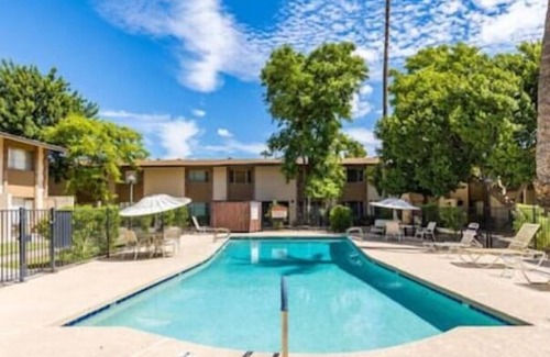Fashion Square Condo | Heart of Scottsdale!(Walk to Old Town)