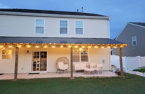 Simpsonville House | Heart of Simpsonville-Family Friendly. Gym,Firepit