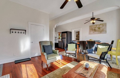 Thomas Square Apartment | Heart of Starland + Steps to Amazing Restaurants, Bars by Lucky Savannah