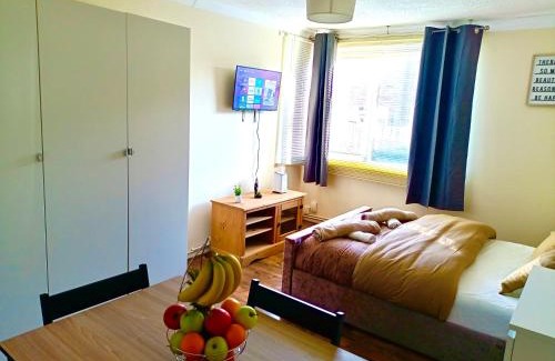 Telford Apartment | Heart of Telford Stylish 2-Bedroom