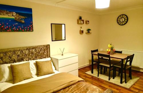 Telford Apartment | Heart of Telford Stylish 2-Bedroom