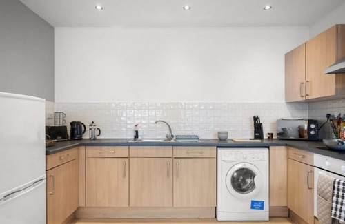 Offerton Apartment | Heartwood Suite