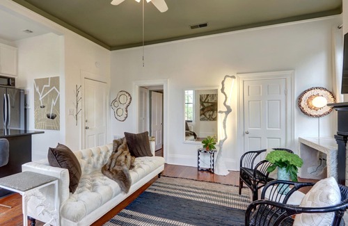 Savannah Victorian District Condo | Heated Pool Access, Luxe Forsyth Condo
