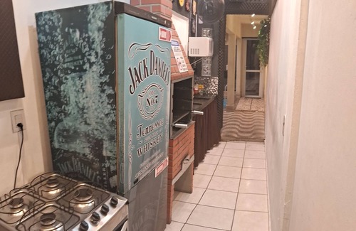 Zona Leste House | Heated pool and fireplace for couples
