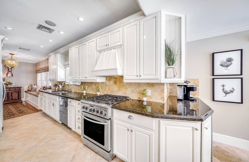 Colee Hammock House | Heated Pool+BBQ! Tropical Serenity+Close To Beach!