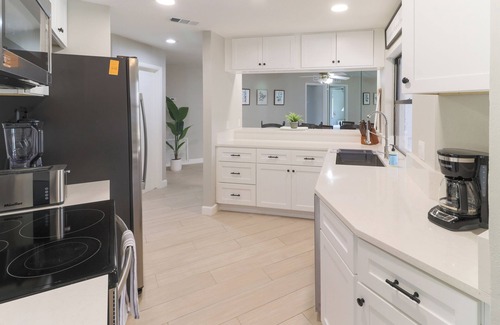 Lake Sarasota House | Heated Pool, Grill w/Patio Dining, Family Fun, Free Streaming & Board Games!