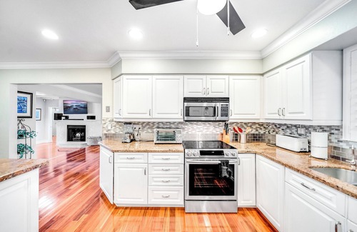 Lighthouse Point House | Heated Pool + Hot Tub! Close To Beach & Shops!