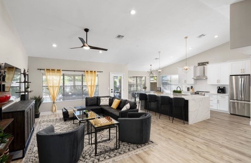 La Paz At Desert Springs House | Heated Pool | Kierland Home Resort | 3bed/2.5bath