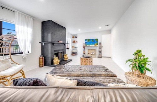 Garden Isles House | Heated Pool! PingPong & Arcade+1 Mile To Beach!