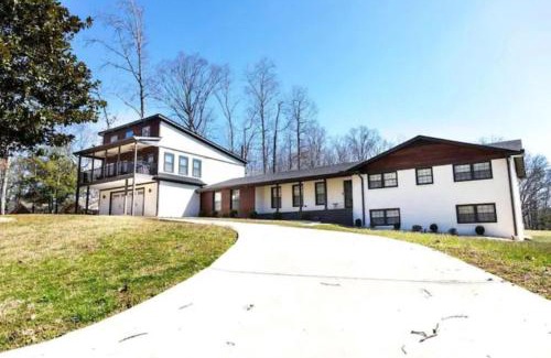 Riverdale House | HEATED POOL - THE WHITE HOUSE GRAND Atl