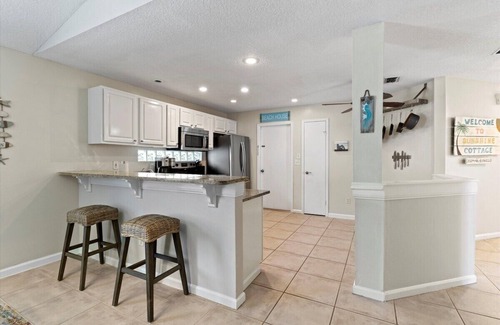 Jacksonville Beach House | Heated Pool & Game Room! The Sunshine Cottage