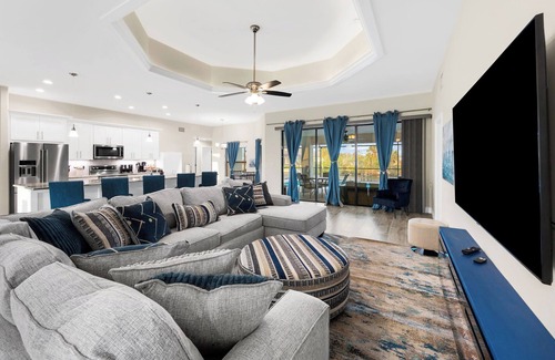 Burnt Store House | Heated Pool w/King Bed + Gulf Access + Game Room